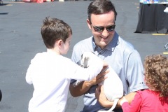 September 7, 2019: Sen. Tim Kearney and State Rep. Leanne Krueger held a Pet Expo  at the Folsom Fire Company.  The event featured pet resources, including information on Victoria’s Law and other animal-related legislation, pet-related vendors, light refreshments, a low-cost vaccine clinic and more.